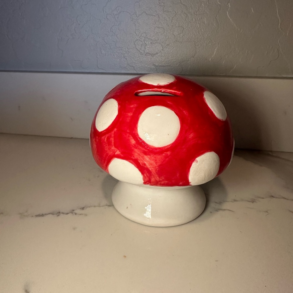Mushroom pottery
